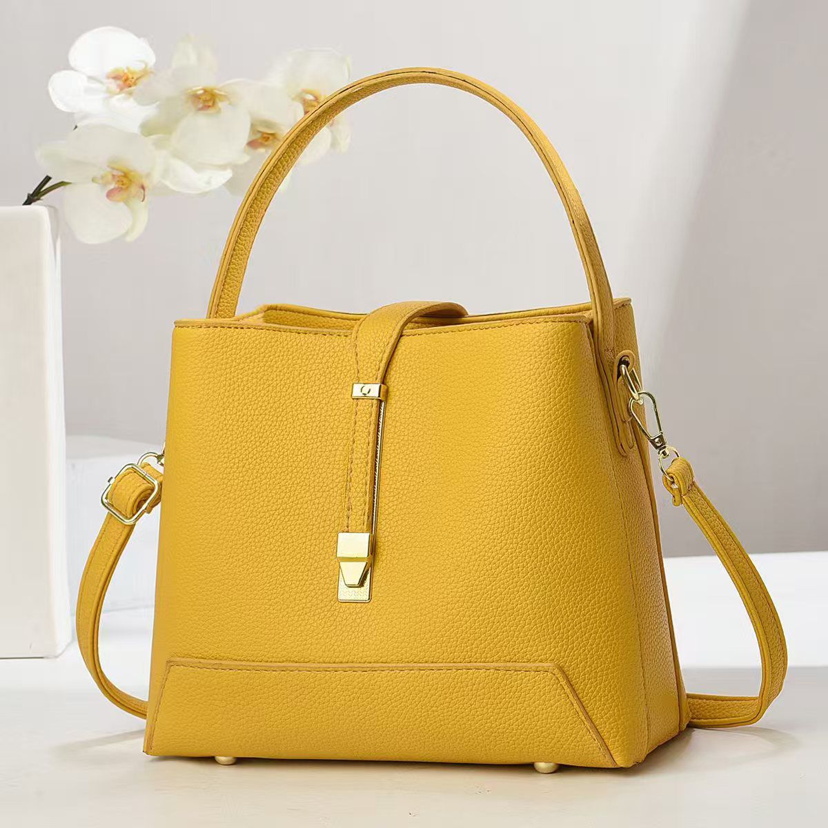 BAG WITH STRAP