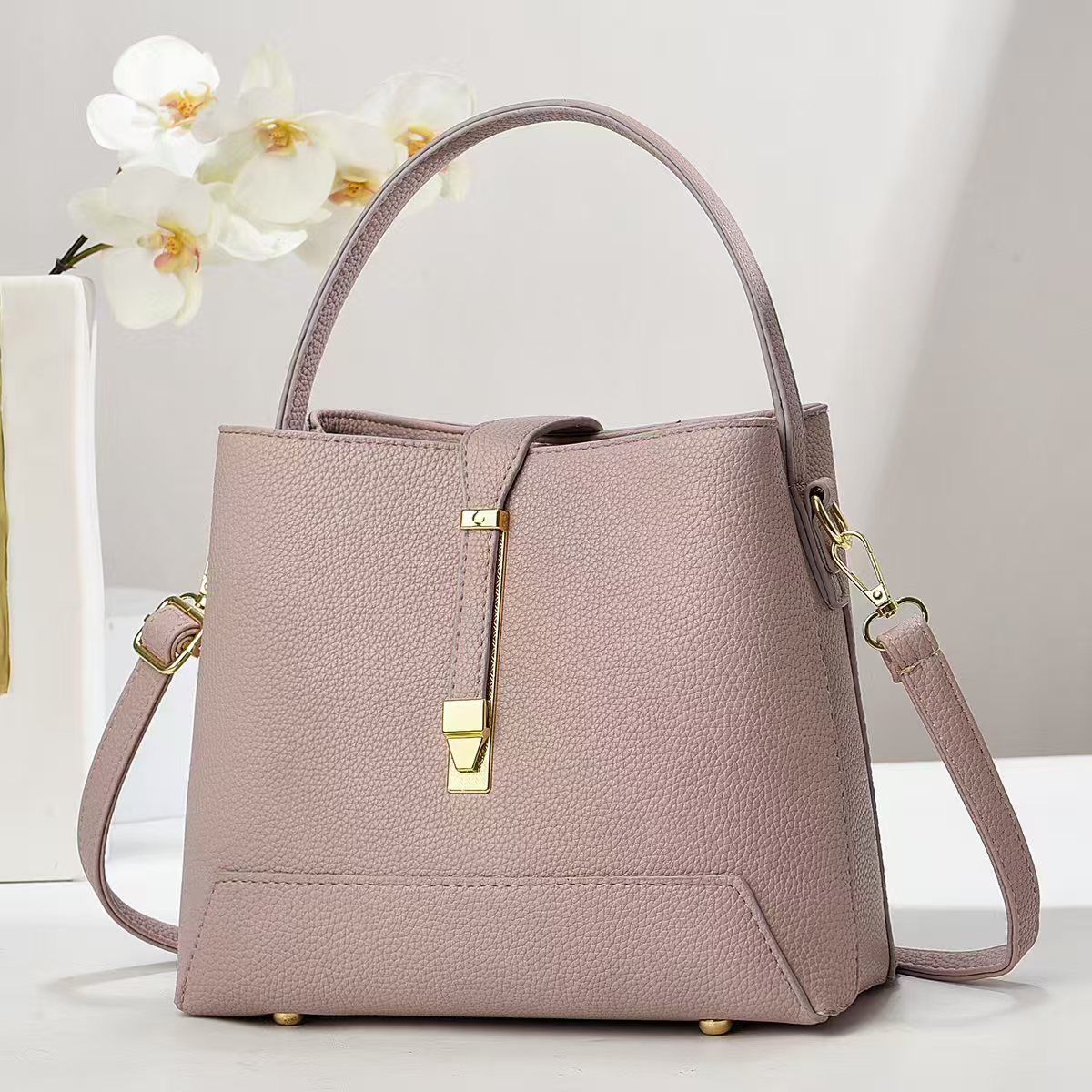 BAG WITH STRAP