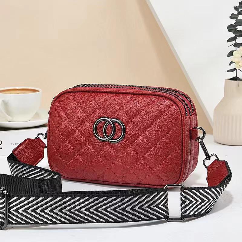 Single Shoulder Crossbody Bag with Stylish Wide Strap