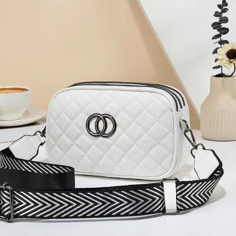 Single Shoulder Crossbody Bag with Stylish Wide Strap