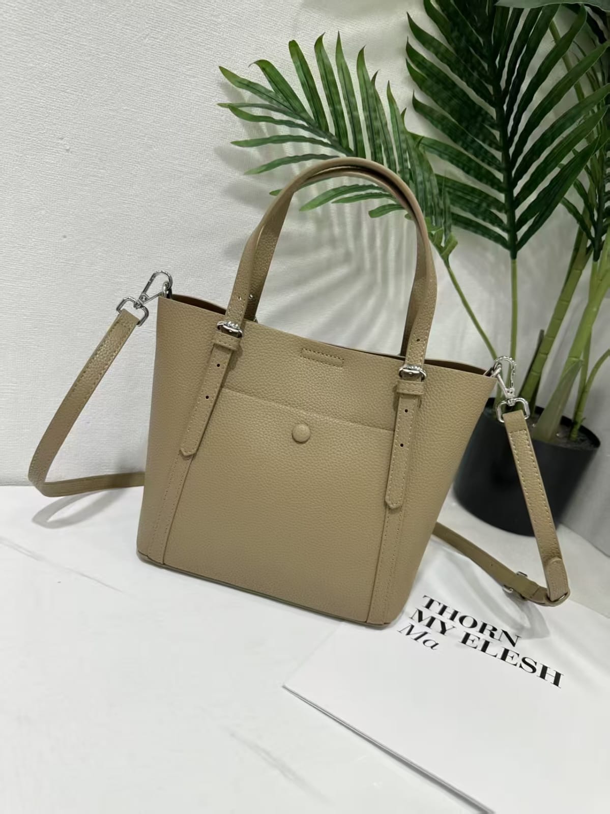 Genuine leather ladies bag shoulder bag handbag handbag commuter bag leather elegant large capacity luxury item latest