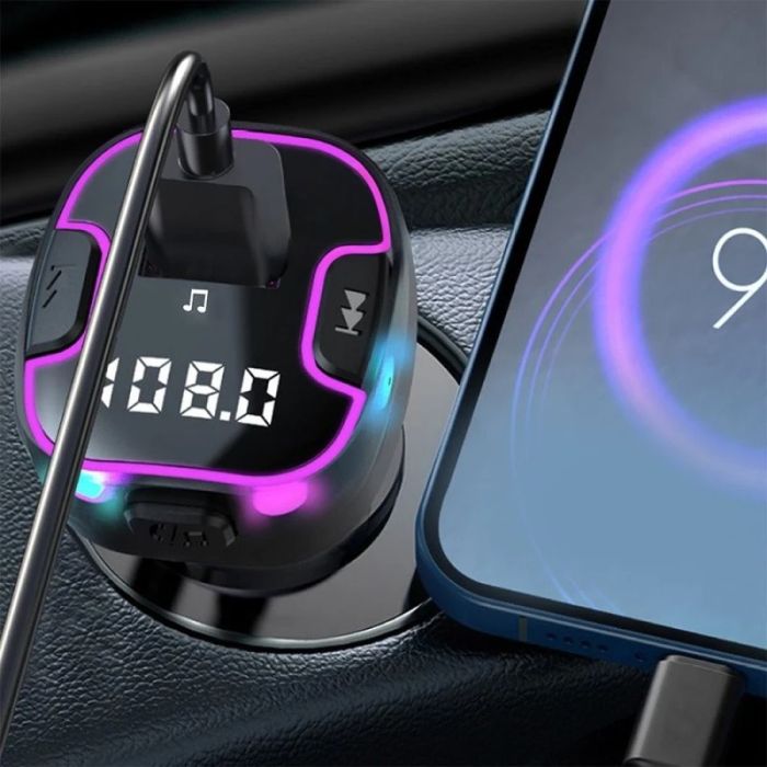 Earldom ET-M99 Car Charger with USB Port and LED Display